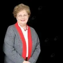 Prof. Dr. Fatma Tümay Sözen — Çankaya, Ankara. Portre fotoğrafı.