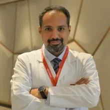 Doç. Dr. Burak Karabulut — Kulak Burun Boğaz, İstanbul. Portre fotoğrafı.