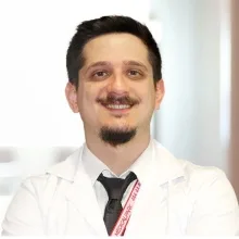 Dr. Öğr. Üyesi Umut Dilegelen — Göğüs Hastalıkları, Yenimahalle, Ankara. Portre fotoğrafı.