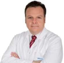 Doç. Dr. Ethem Taner Göksu — Beyin Ve Sinir Cerrahisi, Antalya. Portre fotoğrafı.