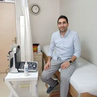 Uzm. Dr. Zafer Ceyhan — Fiziksel Tıp Ve Rehabilitasyon, Samsun. Portre fotoğrafı.