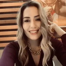 Fzt. Hatice Akgün — Fizyoterapi Ve Rehabilitasyon, Denizli. Portre fotoğrafı.
