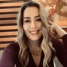 Fzt. Hatice Akgün — Fizyoterapi Ve Rehabilitasyon, Denizli. Portre fotoğrafı.