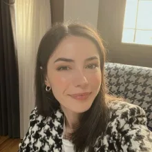 Psk. Nazlıcan Kalkan Çağlayan — Psikoloji. Portre fotoğrafı.