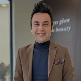 Op. Dr. Murat Bulanık — Kadın Hastalıkları Ve Doğum, Ankara. Portre fotoğrafı.