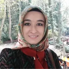 Fzt. Şule Tüz — Fizyoterapi Ve Rehabilitasyon, Sakarya. Portre fotoğrafı.