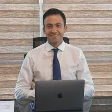 Prof. Dr. Gürkan Bozdağ — Kadın Hastalıkları Ve Doğum, Şişli, İstanbul. Portre fotoğrafı.