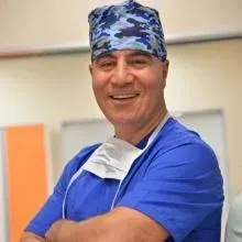Doç. Dr. Kenan Kıbıcı — Beyin Ve Sinir Cerrahisi, Bahçelievler, İstanbul. Portre fotoğrafı.