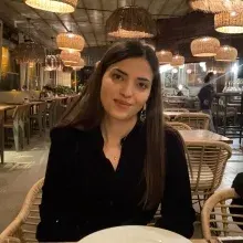 Psk. Ayşe Nur Günaydın — Psikoloji, İzmir. Portre fotoğrafı.