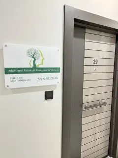 Uzm. Psk. Beyza Kuzhan Karakaş profilinde yer alan galeri fotoğrafı.