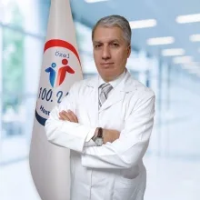 Prof. Dr. Ömer Çakır — Kalp Ve Damar Cerrahisi, Çankaya, Ankara. Portre fotoğrafı.