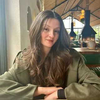 Kl. Psk. Merve Erdoğan — Psikoloji, Adapazarı, Sakarya. Portre fotoğrafı.