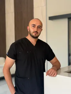 Fzt. Kemran Hafız profilinde yer alan galeri fotoğrafı.