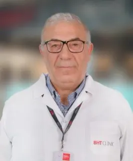 Uzm. Dr. Raşit Hatıp profilinde yer alan galeri fotoğrafı.