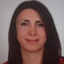Prof. Dr. Yelda Özsunar — Radyoloji, Kuşadası, Aydın. Portre fotoğrafı.
