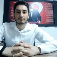 Psk. Ahmet Burak Topaloğlu — Psikoloji, Ankara. Portre fotoğrafı.