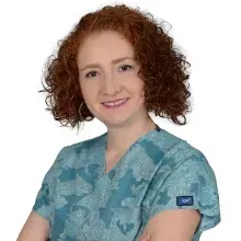 Dr. Dt. Zeynep Dinçer — Kocaeli. Portre fotoğrafı.