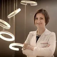 Prof. Dr. Berrin Pehlivan — Radyasyon Onkolojisi, İstanbul. Portre fotoğrafı.
