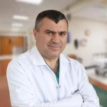 Op. Dr. Yusuf Yaşar Yıldırım — Ortopedi Ve Travmatoloji, Gaziemir, İzmir. Portre fotoğrafı.