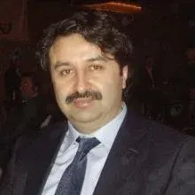 Dt. Cengiz Zeyrek — Diş Hekimi, Zonguldak. Portre fotoğrafı.