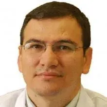 Uzm. Dr. Ali Tırtır — Çocuk Sağlığı Ve Hastalıkları, İstanbul. Portre fotoğrafı.