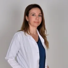 Uzm. Dr. Ayşe İyiyapıcı Ünübol — Fiziksel Tıp Ve Rehabilitasyon, Aydın. Portre fotoğrafı.