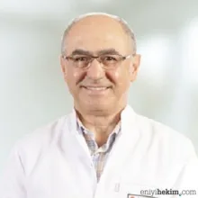 Op. Dr. Yıldırım Beyazıt Usta — Göz Hastalıkları, Nilüfer, Bursa. Portre fotoğrafı.