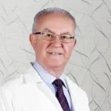 Prof. Dr. Sedat Turkan — Radyasyon Onkolojisi. Portre fotoğrafı.