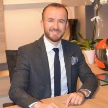 Op. Dr. Bülent Arıcı — Kadın Hastalıkları Ve Doğum, Şişli, İstanbul. Portre fotoğrafı.