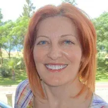Uzm. Dr. Emine Filiz Uluhan — Psikiyatri, Muratpaşa, Antalya. Portre fotoğrafı.