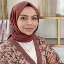 Psk. Esma Maden — Psikoloji. Portre fotoğrafı.