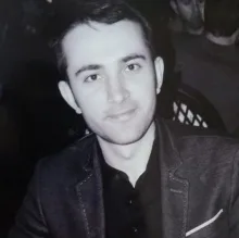 Dr. Erşan Ön — Dermatoloji, İstanbul. Portre fotoğrafı.