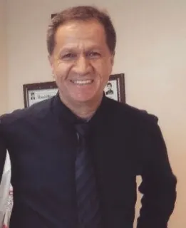 Op. Dr. Ünal Boz profilinde yer alan galeri fotoğrafı.