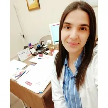 Dyt. Hatice Ayyıldız Yılmaz — Diyetisyen, İstanbul. Portre fotoğrafı.