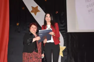 Kl. Psk. Berna İspir profilinde yer alan galeri fotoğrafı.