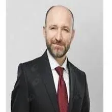 Prof. Dr. Bülent Topuz — Kulak Burun Boğaz, Denizli. Portre fotoğrafı.