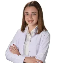 Fzt. Gökçenaz Arpaçay — Fizyoterapi Ve Rehabilitasyon, Bursa. Portre fotoğrafı.