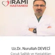 Uzm. Dr. Nurullah Deveci — Çocuk Sağlığı Ve Hastalıkları, İstanbul. Portre fotoğrafı.