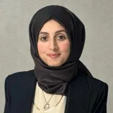 Uzm. Psk. Dan. Elif Betül Sazcı — Psikolojik Danışma ve Rehberlik, Ankara. Portre fotoğrafı.