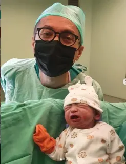 Doç. Dr. Şenol Kalyoncu profilinde yer alan galeri fotoğrafı.