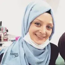 Dr. Dt. Burcu Şenel Karakoyunlu — Ortodonti, İstanbul. Portre fotoğrafı.