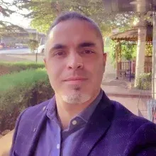 Op. Dr. Tuğrul Başar — Kadın Hastalıkları Ve Doğum, Ankara. Portre fotoğrafı.