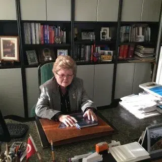 Prof. Dr. Aydan Usman profilinde yer alan galeri fotoğrafı.