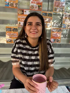 Dyt. Tuğçenur Arık profilinde yer alan galeri fotoğrafı.