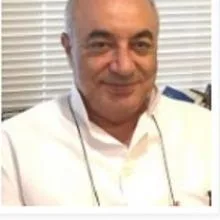 Uzm. Dr. Özer Altınyuva — Üroloji, İstanbul. Portre fotoğrafı.