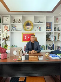 Dr. Öğr. Üyesi Mehmet Murat Seven profilinde yer alan galeri fotoğrafı.
