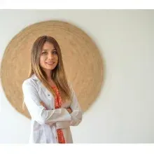 Dyt. Zehra Ergen — Diyetisyen. Portre fotoğrafı.