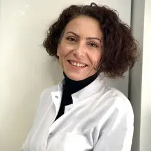 Dr. Dt. Arzu Bayalan — Çankaya, Ankara. Portre fotoğrafı.