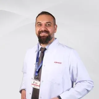 Dt. İbrahim Zafer Kıraç — Diş Hekimi, Selçuklu, Konya. Portre fotoğrafı.