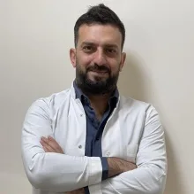 Op. Dr. Evren Özşeker — Ortopedi Ve Travmatoloji, Adana. Portre fotoğrafı.